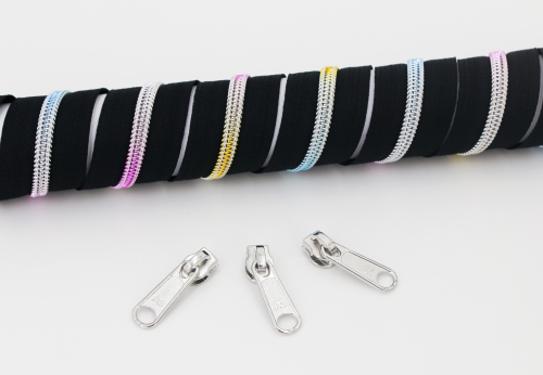 Endlosreißverschluss metallisiert schwarz/ regenbogenfarben (1m)