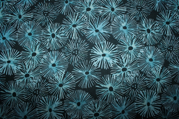 Designer-Baumwollstoff "Urchin" blau (10 cm)